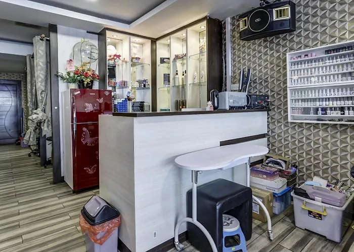 Oyo 90981 X2 Homestay